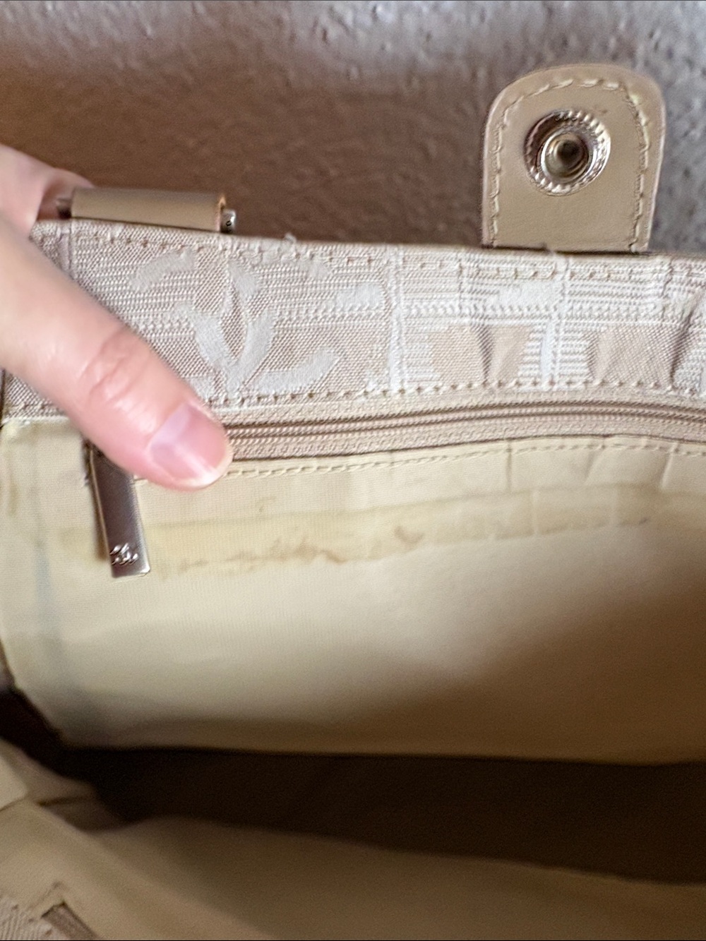 Chanel Travel Ligne Tote Bag - Neutral - Picture 10 of 16